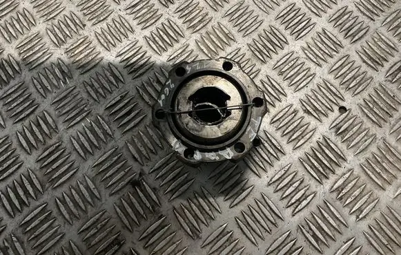 Nissan Terrano Front axle beam 