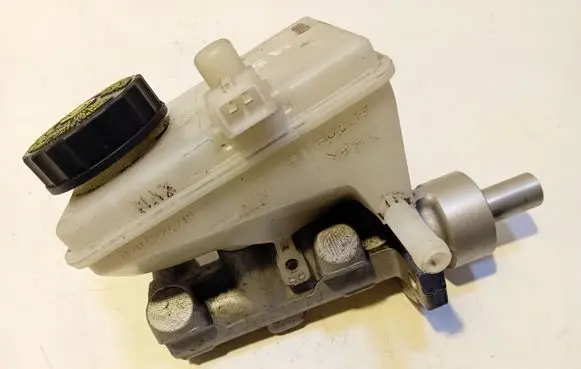 Toyota Yaris Master brake cylinder 0204224219