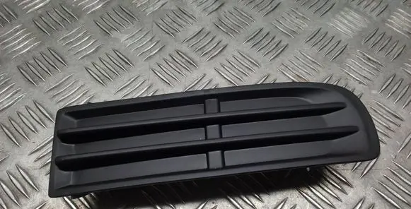 Toyota Avensis T220 Front bumper lower grill 5311205040