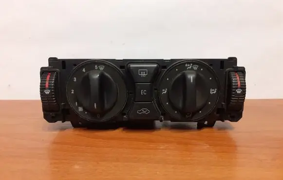 Mercedes-Benz E W210 Interior fan control switch 9140010258 2108302085