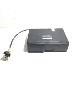 Volkswagen Touareg I CD/DVD changer 1J6035111