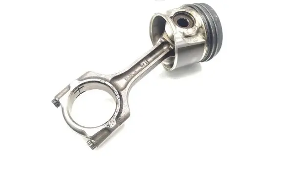 Honda Civic Piston with connecting rod N22A2