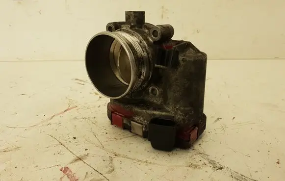 Volvo XC70 Throttle body valve 31216665 0280750520