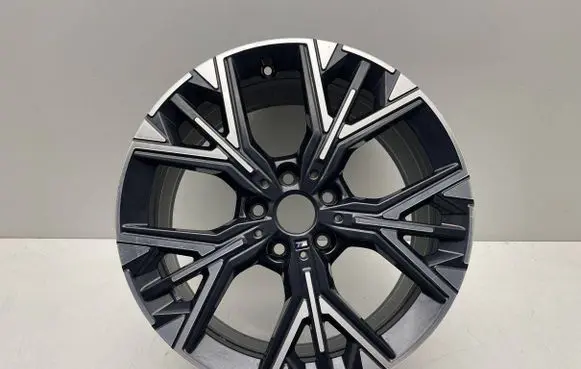 BMW 1 F70 R18 alloy rim 5A35E68