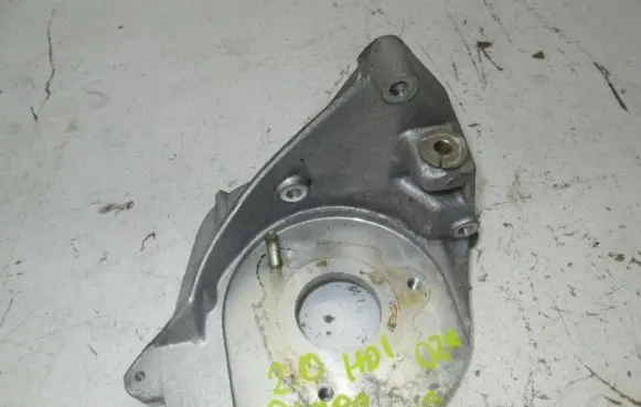 Peugeot 307 Fuel pump bracket 