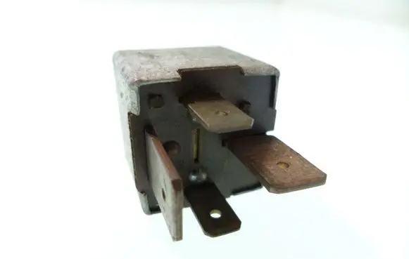 Audi A6 S6 C5 4B Other relay 171937503A