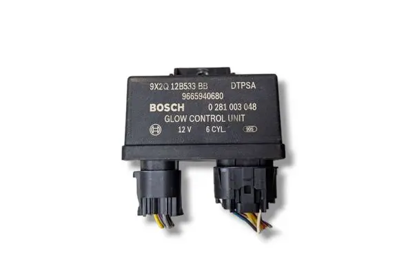 Land Rover Discovery 4 - LR4 Glow plug pre-heat relay 0281003048 9X2Q12B533BB