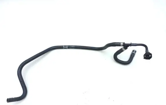 Engine coolant pipe/hose