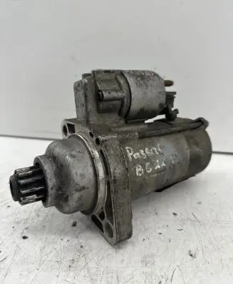 Volkswagen PASSAT B6 Starter motor 02M911023