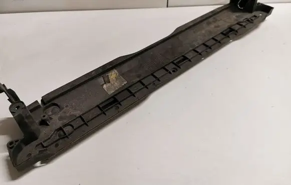 BMW 7 E65 E66 Top upper radiator support slam panel 7507971