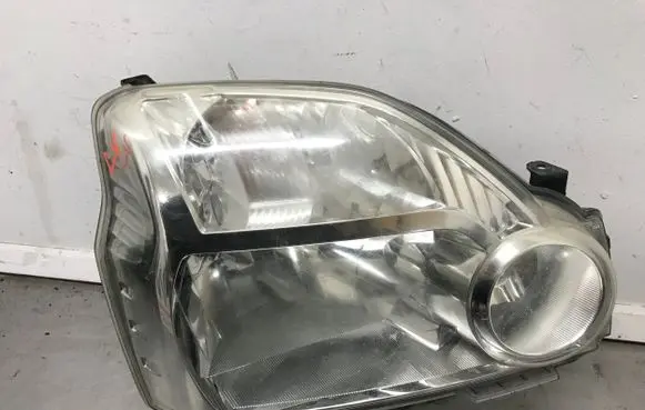 Nissan X-Trail T31 Headlight/headlamp