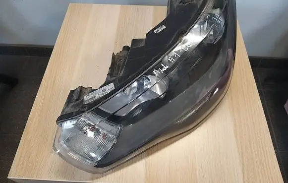 Audi A1 Headlight/headlamp 8X0941003
