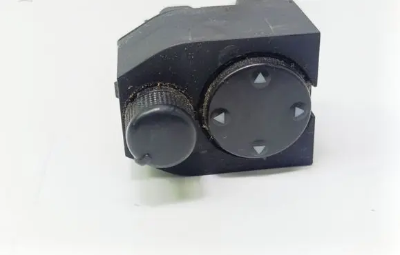Audi A4 S4 B5 8D Wing mirror switch 8D0959565A