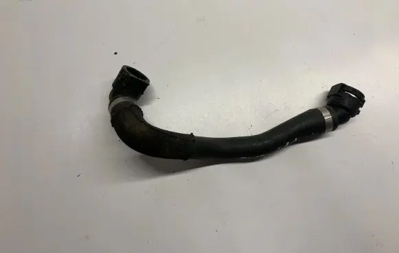 BMW 5 GT F07 Engine coolant pipe/hose 7580962