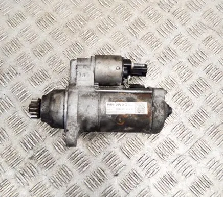 Volkswagen PASSAT B8 Starter motor 02M911024S