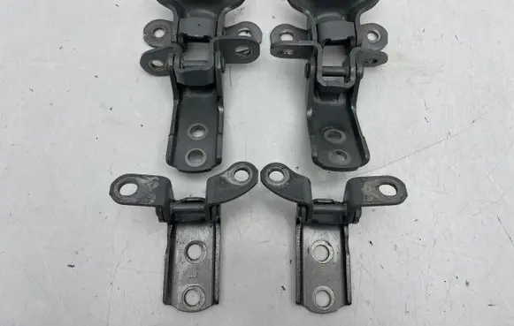 Infiniti Q50 Front door hinge set Q50ZAWIASSUL1
