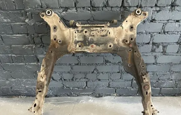 Volvo XC70 Front axle beam 