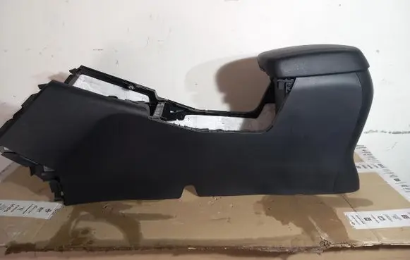 KIA Sportage Center console 