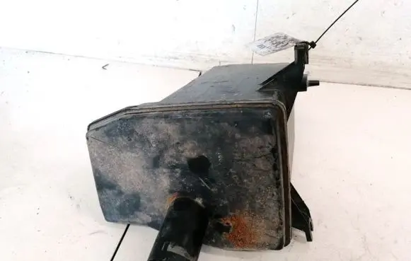 Nissan Primera Vacuum air tank 