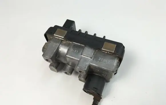 Land Rover Freelander 2 - LR2 Turbine electric control actuator RGC5048