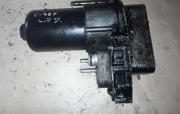 Peugeot 407 Oil filter mounting bracket 4R8Q6C711DA