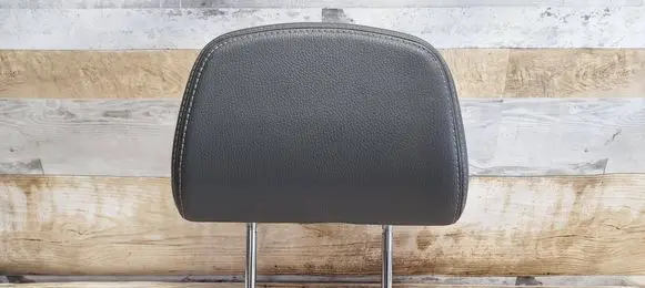 Opel Zafira B Rear seat headrest 