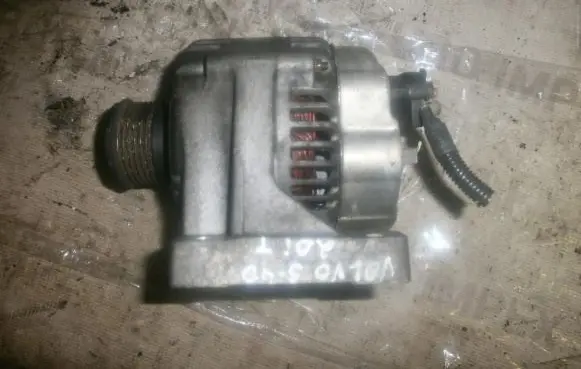 Volvo S40, V40 Generator/alternator 9472908