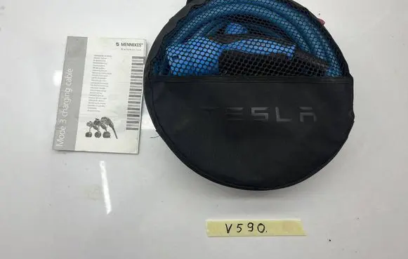 Tesla Model S Electric car charging cable D-57399 MENNEKES LQH22C2431
