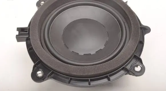 Volvo C70 Front door speaker 30679336