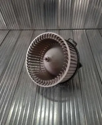 Mazda 3 I Heater fan/blower 8940000270 BN7N01 HB111