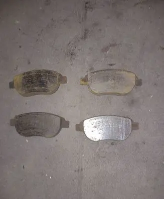 Peugeot 307 Brake pads (front) 