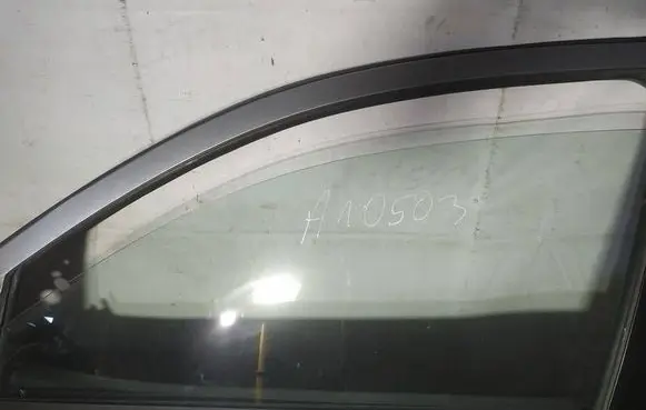 Peugeot 4007 Front door window glass four-door AS2