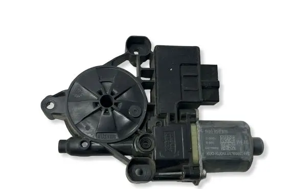 Volkswagen Golf VII Rear door window regulator motor 5Q0959811 600024413