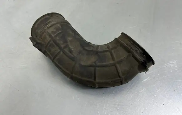 Honda CR-V Air intake duct part ATP96
