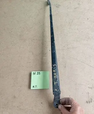Toyota Yaris Front wiper blade arm 89653865