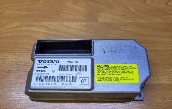 Volvo XC90 Airbag control unit/module P30737501 0285001654 060115012001