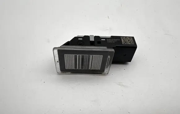Jeep Grand Cherokee WL Boot/trunk interior light 6QE19TRMAA 570237AA