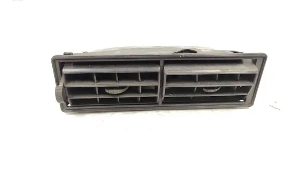 Audi 80 90 B2 Dash center air vent grill 843820329