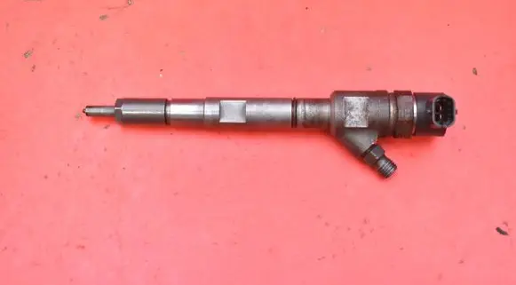 KIA Sorento Fuel injector 33800-4A500