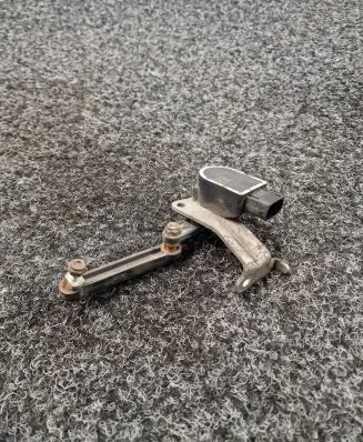 BMW M5 Rear air suspension level height sensor 2284344