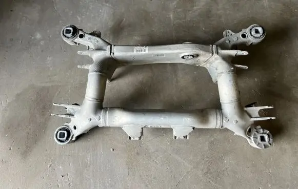 BMW 5 E60 E61 Rear axle beam 6770828 6759610