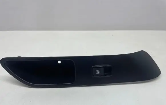Iveco Daily 6th gen Electric window control switch