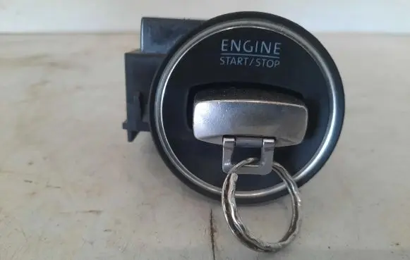 Volkswagen PASSAT B6 Ignition lock 3C0905843Q