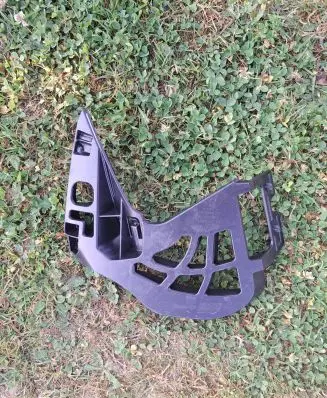 BMW 5 G30 G31 Front bumper mounting bracket 7385347 15067010