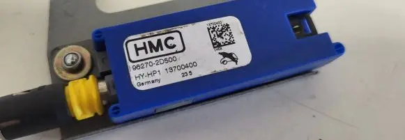 Hyundai Terracan Aerial antenna amplifier 962702D500 13700400