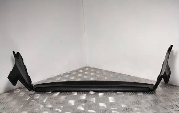 BMW X3 E83 Bottom radiator support slam panel 3401289