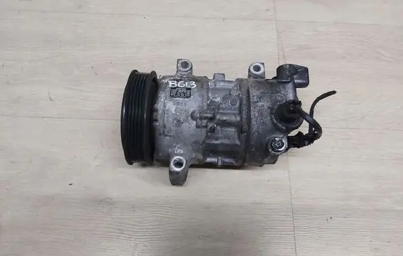 Toyota Avensis T270 Air conditioning (A/C) compressor (pump) GE447280-9281
