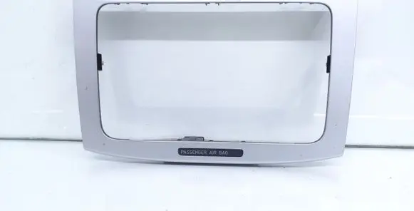 Volkswagen PASSAT B6 Radio/GPS head unit trim 3C0858069AE