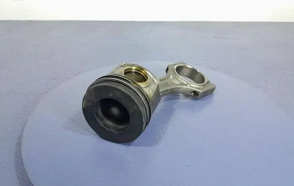 BMW X5 E53 Piston 