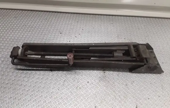 Hyundai Santa Fe Lift Jack 